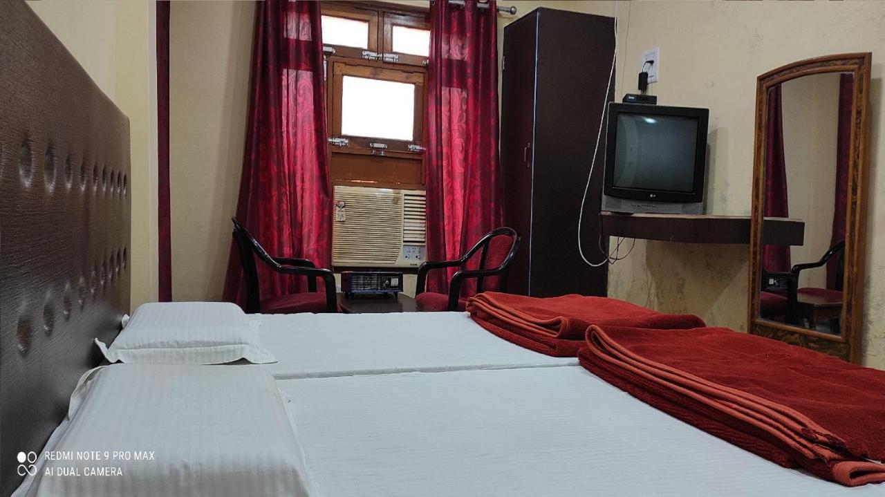 Hotel Avadh Balrāmpur מראה חיצוני תמונה
