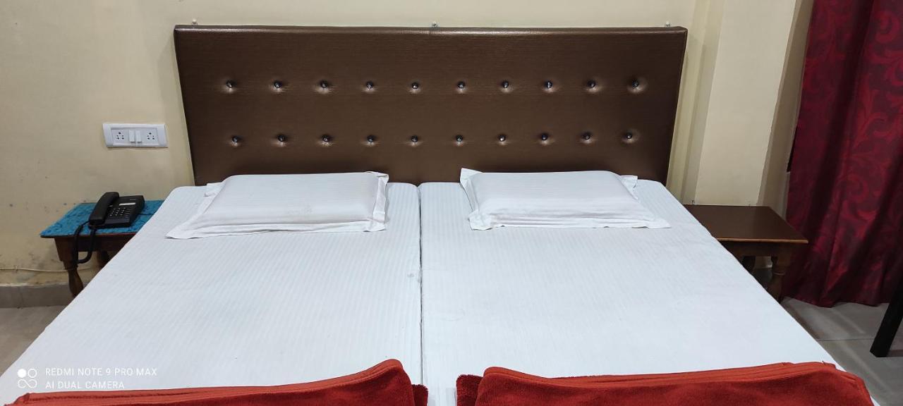 Hotel Avadh Balrāmpur מראה חיצוני תמונה