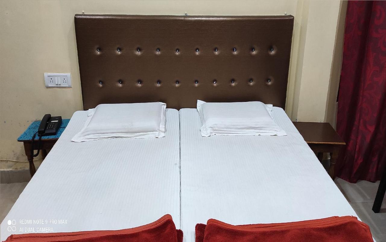 Hotel Avadh Balrāmpur מראה חיצוני תמונה